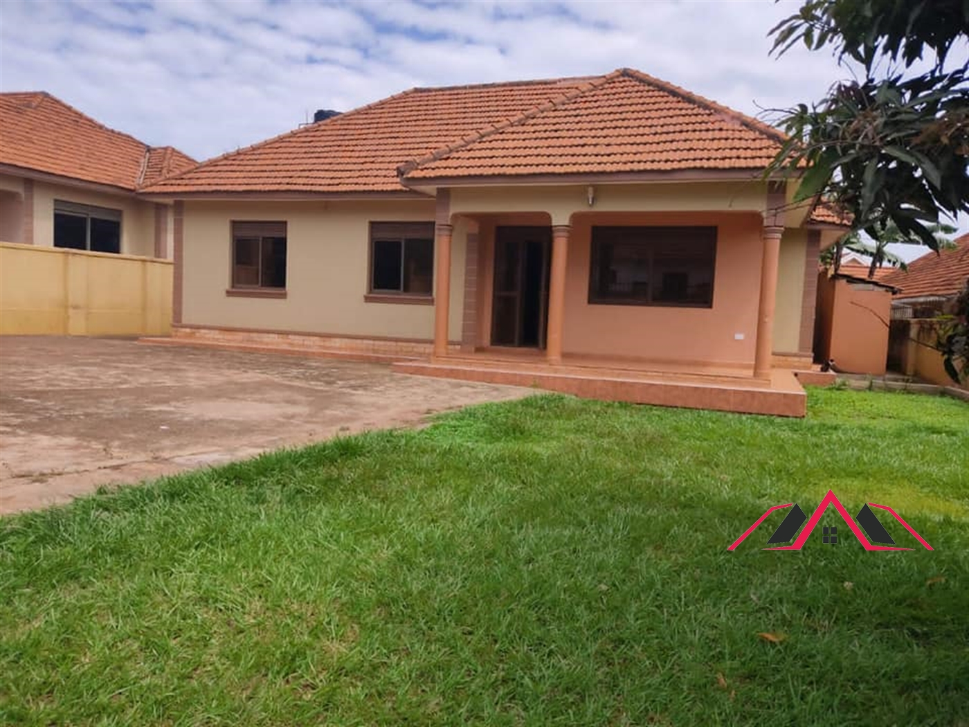 Bungalow for sale in Bweyogerere Wakiso