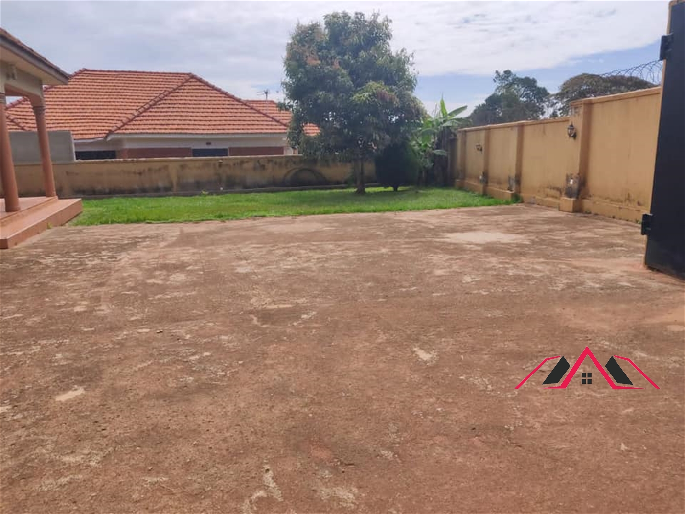 Bungalow for sale in Bweyogerere Wakiso