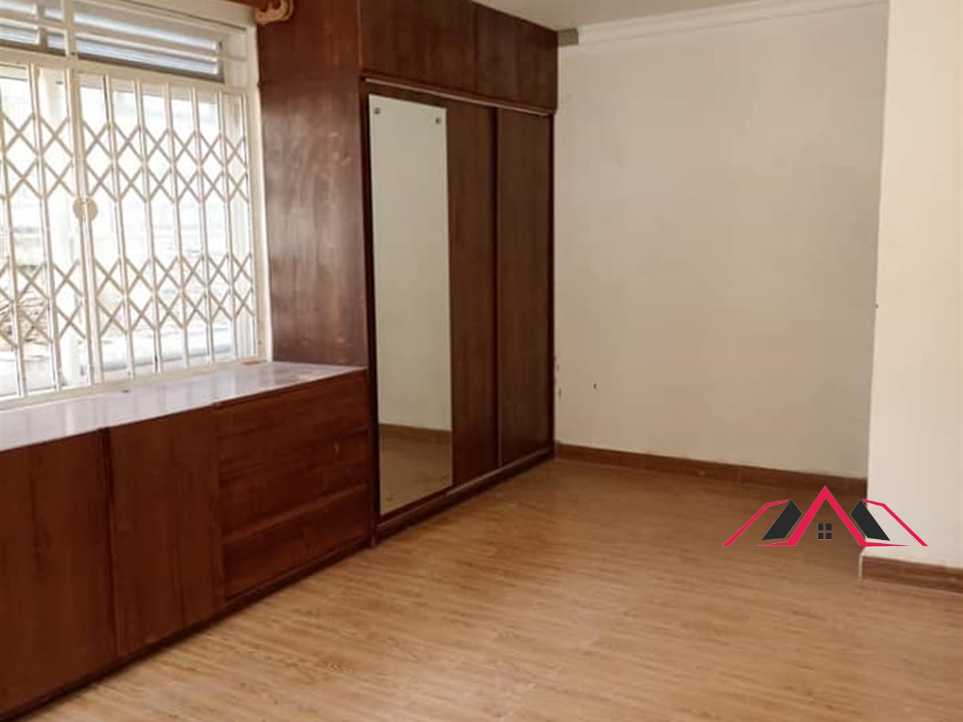 Bungalow for sale in Kiwaatule Kampala