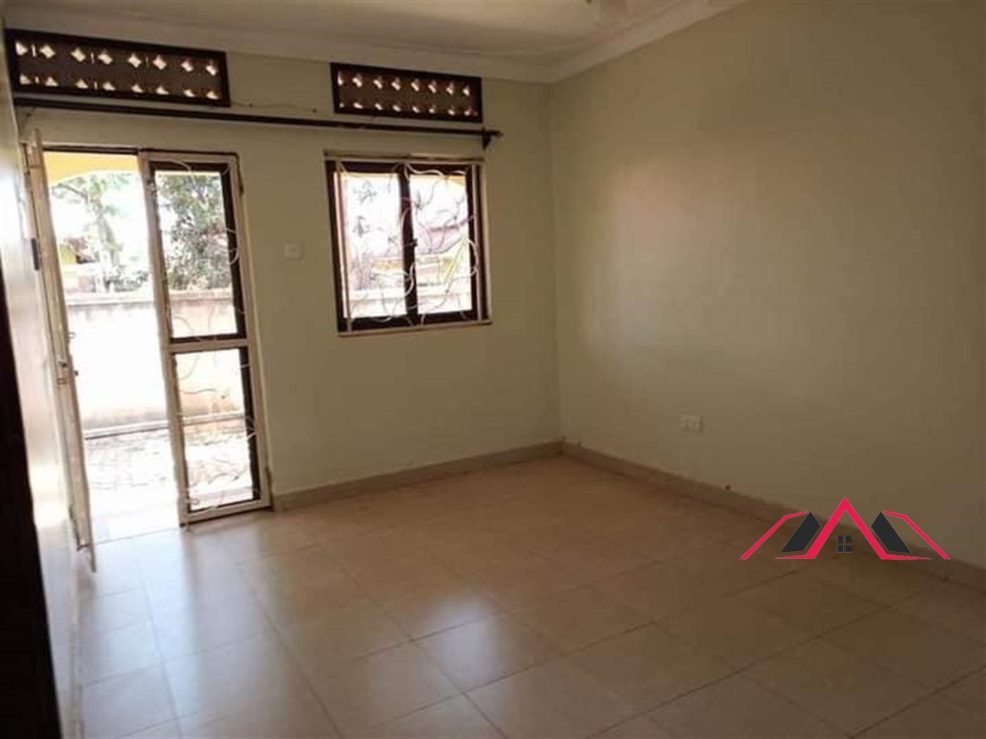 Semi Detached for rent in Kyaliwajjala Kampala