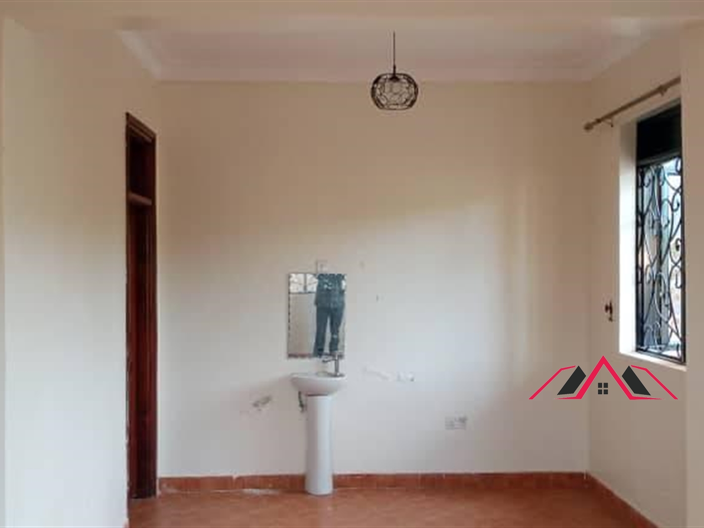 Apartment for rent in Kisaasi Kampala