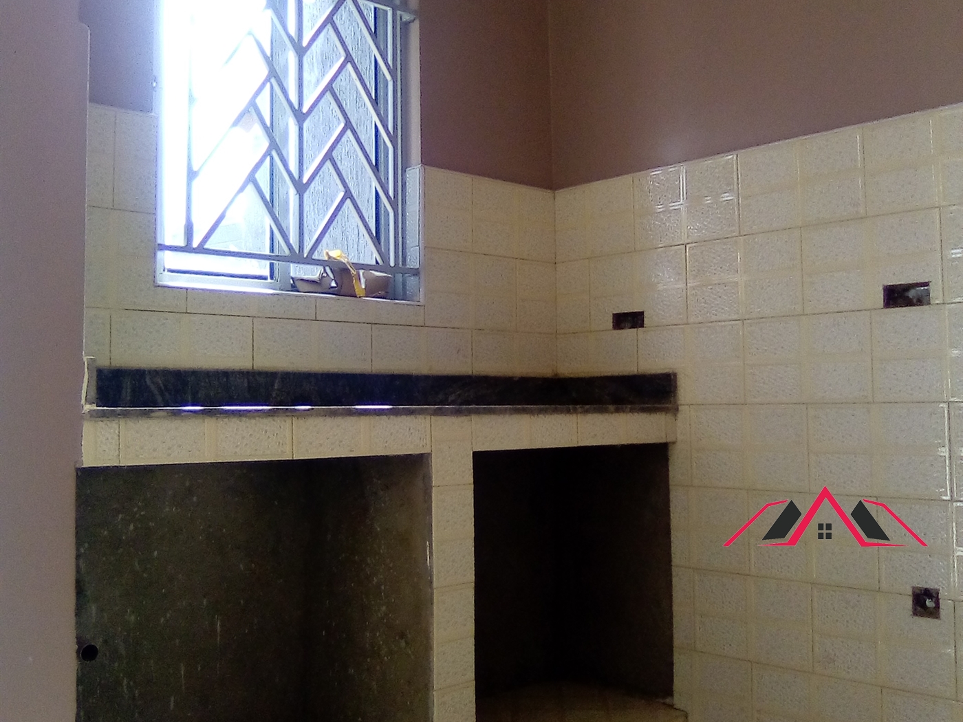 Semi Detached for rent in Kisaasi Kampala