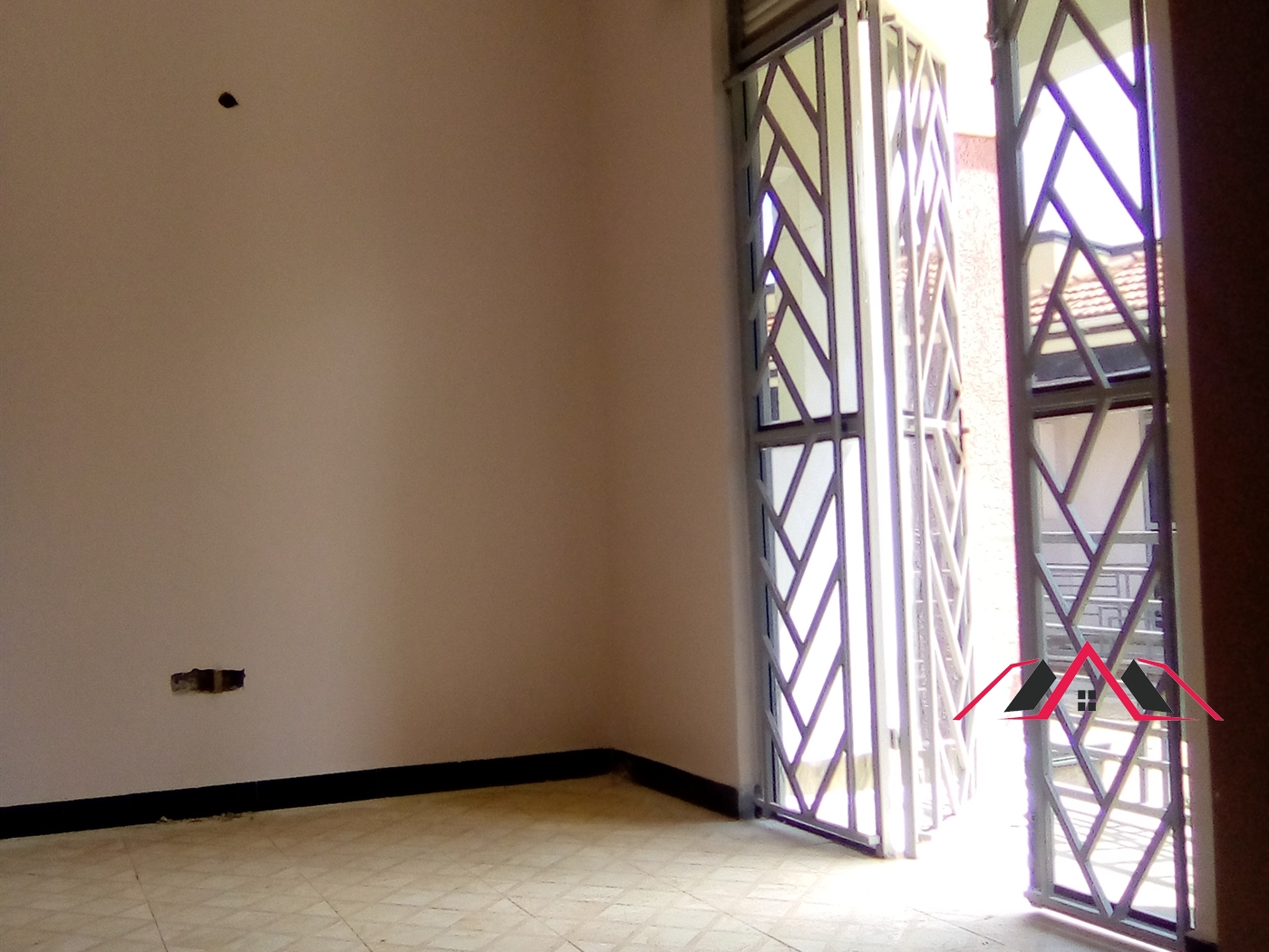 Semi Detached for rent in Kisaasi Kampala