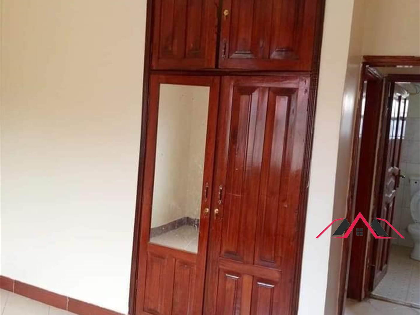 Semi Detached for rent in Kisaasi Kampala