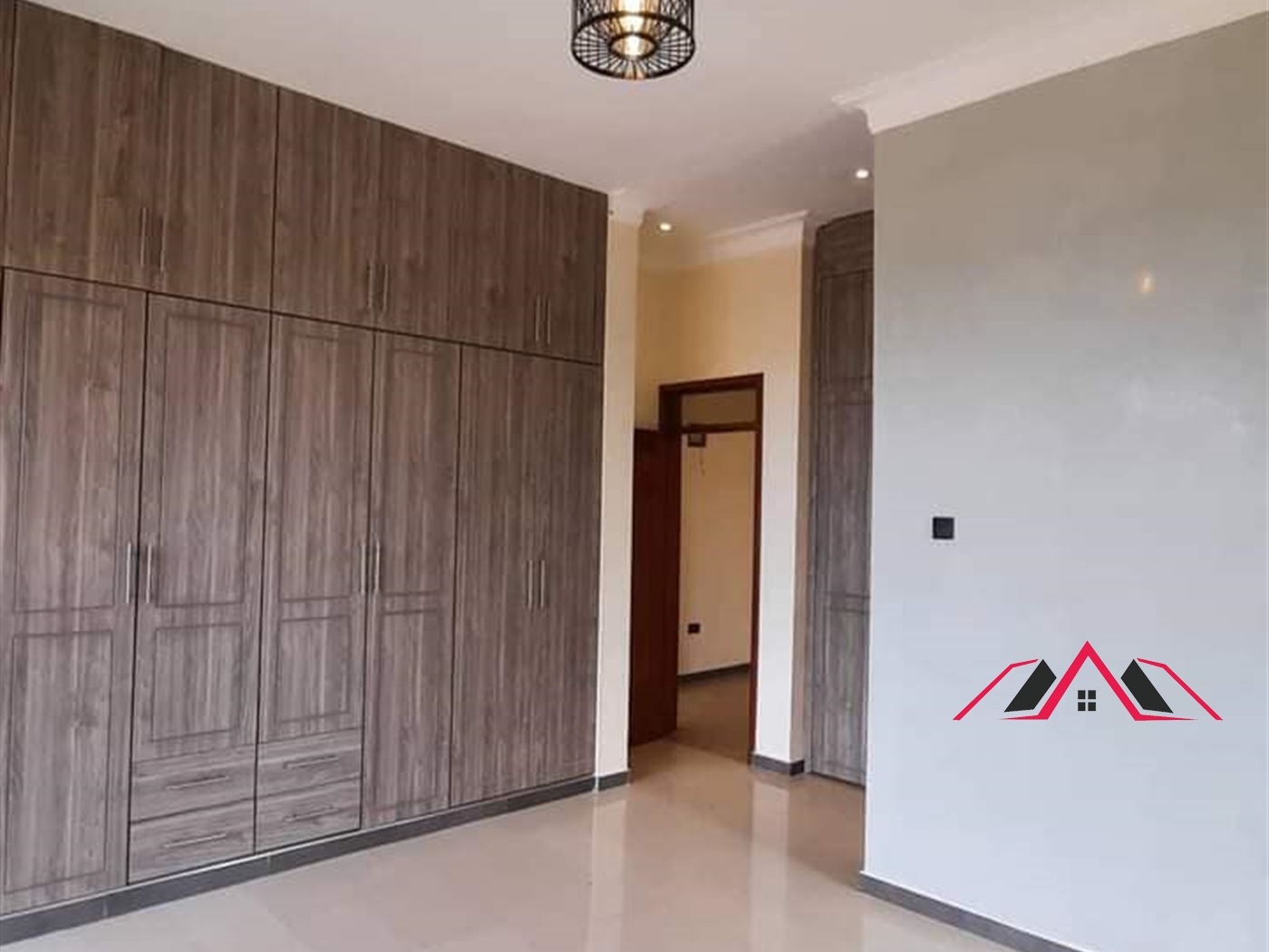 Apartment for rent in Kisaasi Kampala