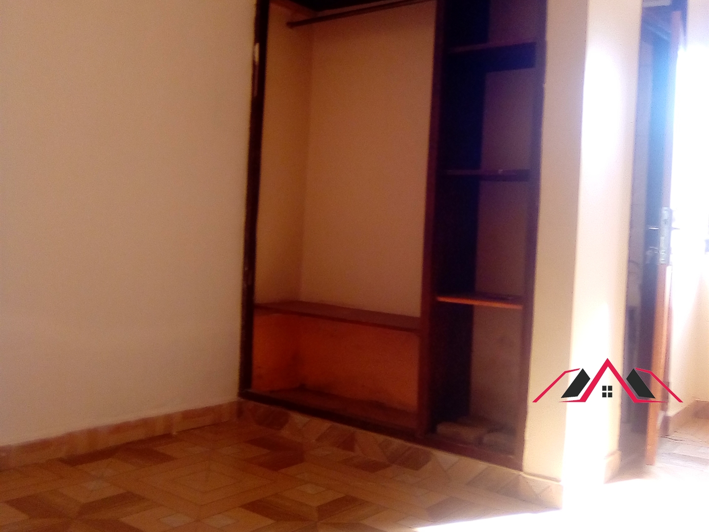 Semi Detached for rent in Kisaasi Kampala