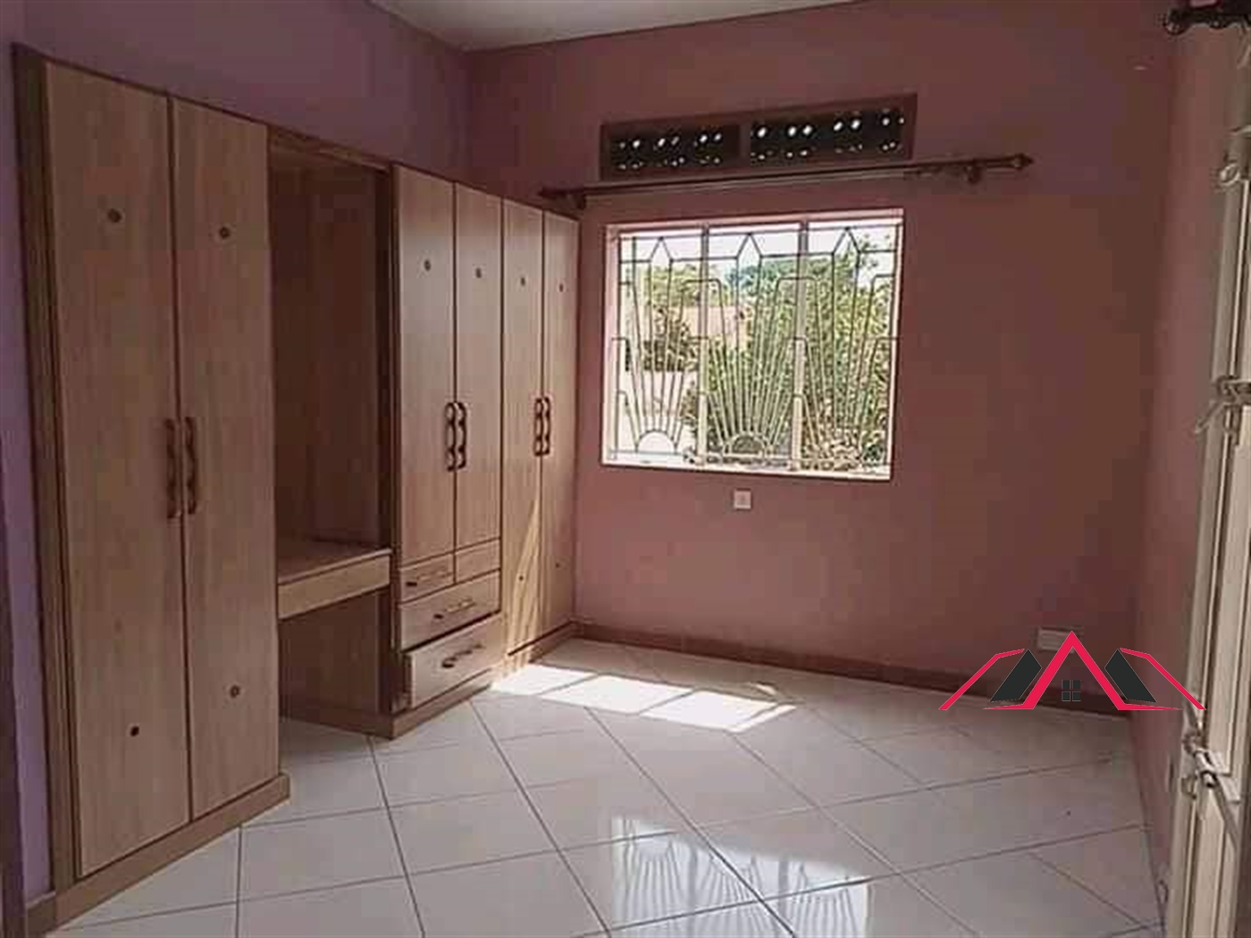 Apartment for rent in Mutungo Kampala