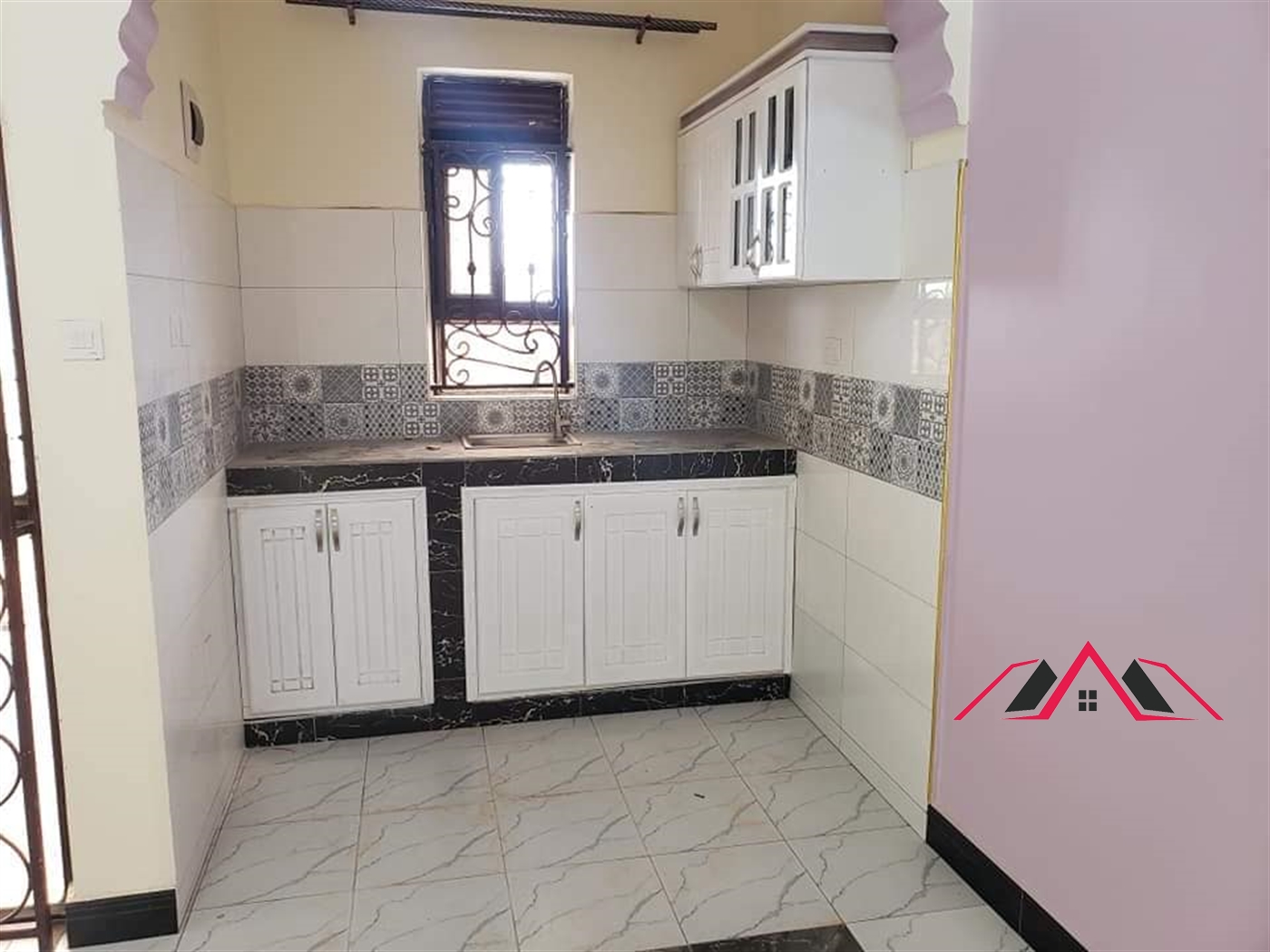 Apartment for rent in Kisaasi Kampala