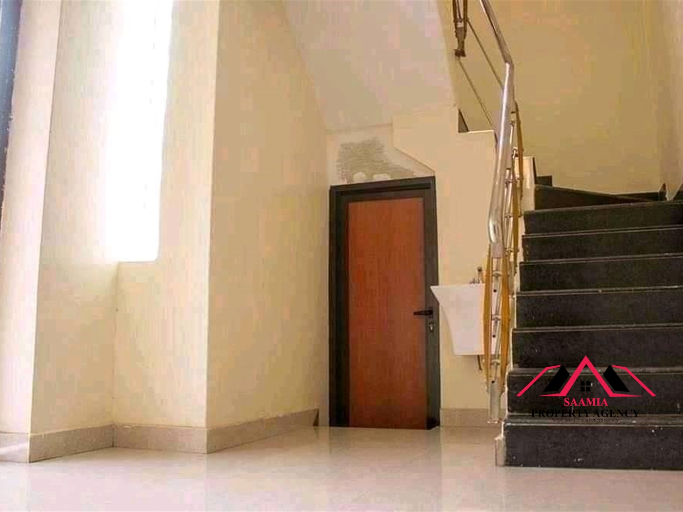 Storeyed house for sale in Bugoloobi Kampala