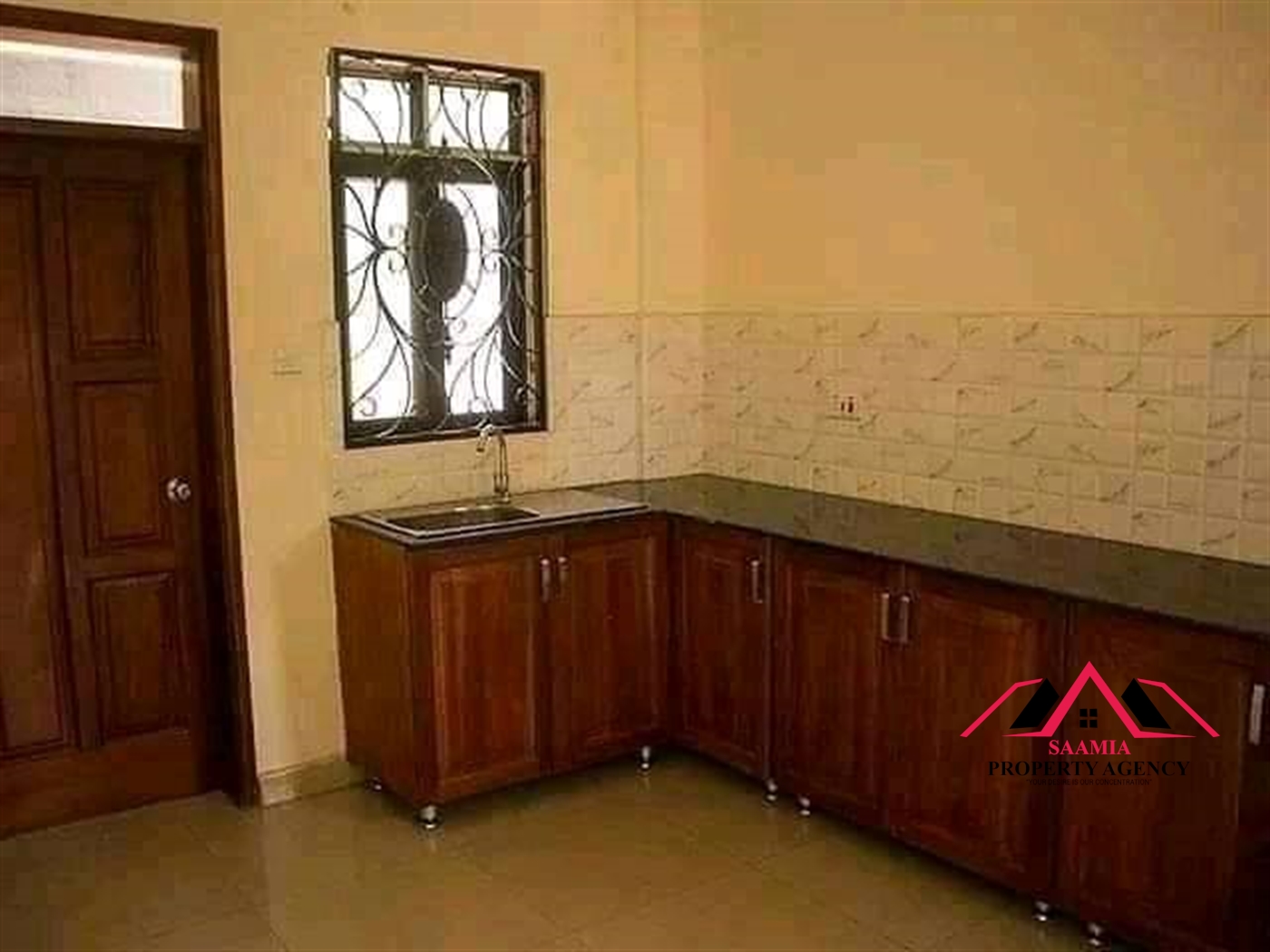 Storeyed house for sale in Bugoloobi Kampala