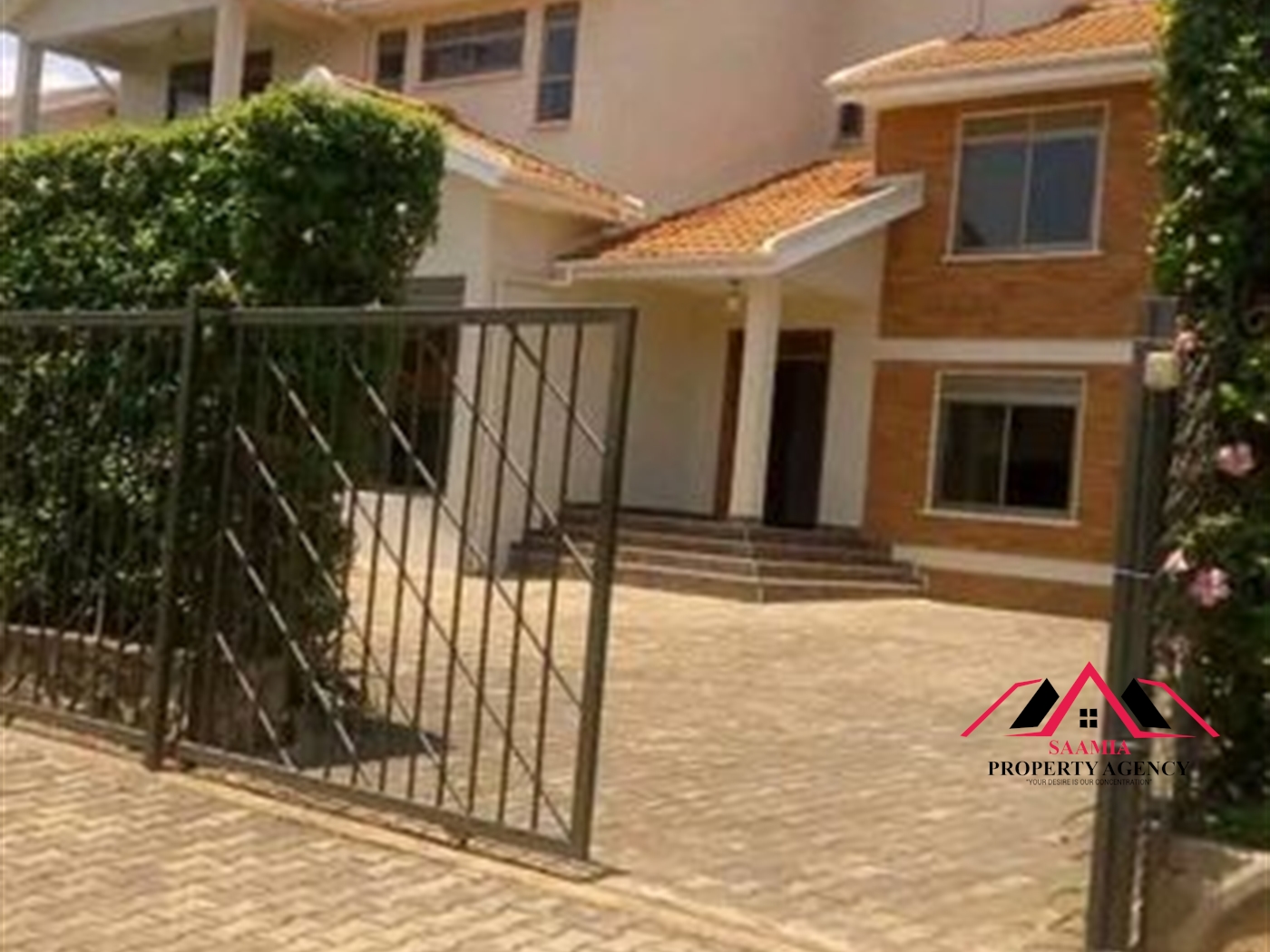 Storeyed house for rent in Bwebajja Kampala