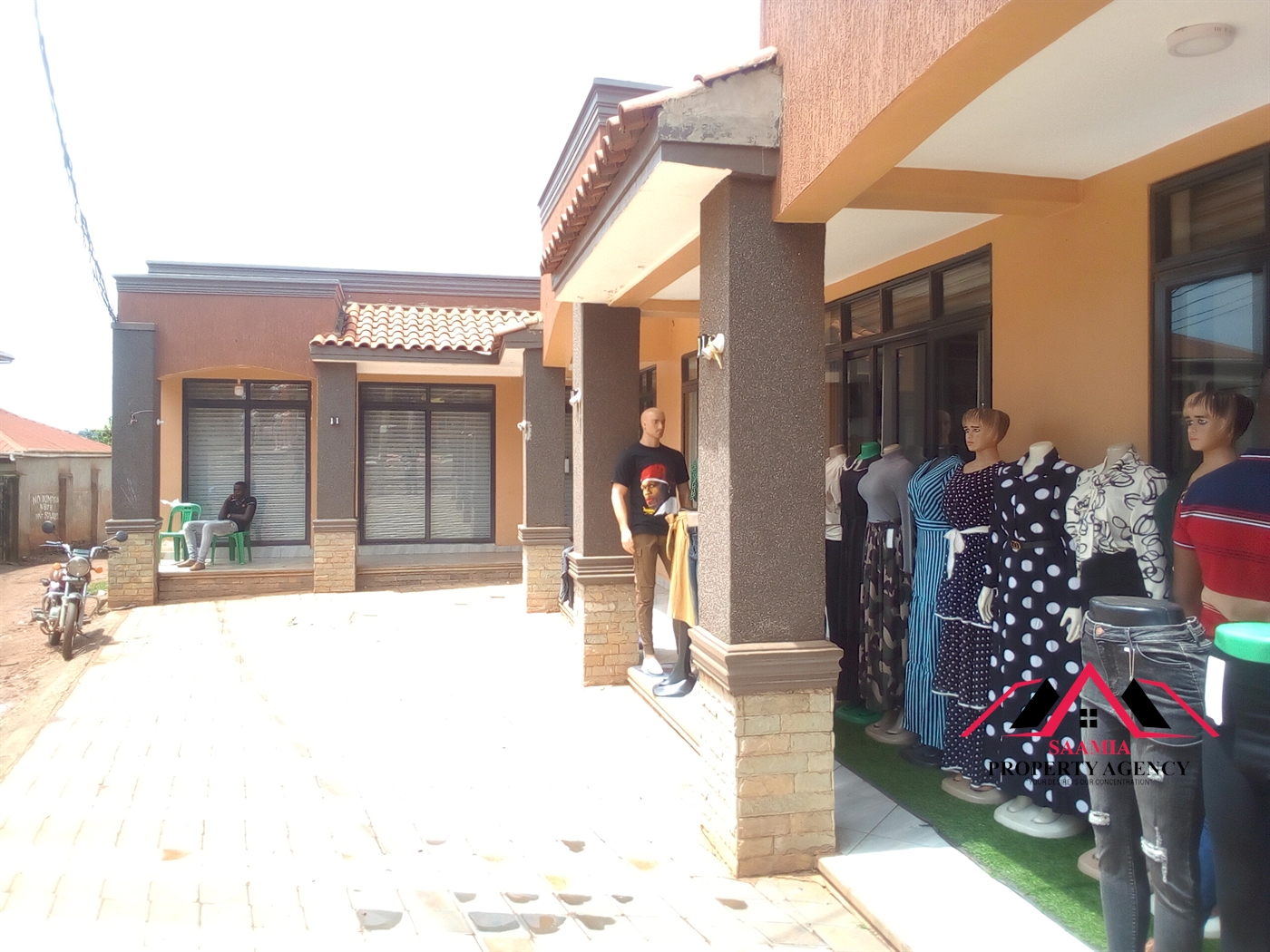 Shop for rent in Kiwaatule Kampala