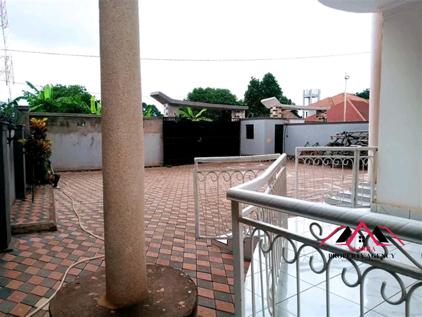 Mansion for rent in Kira Wakiso