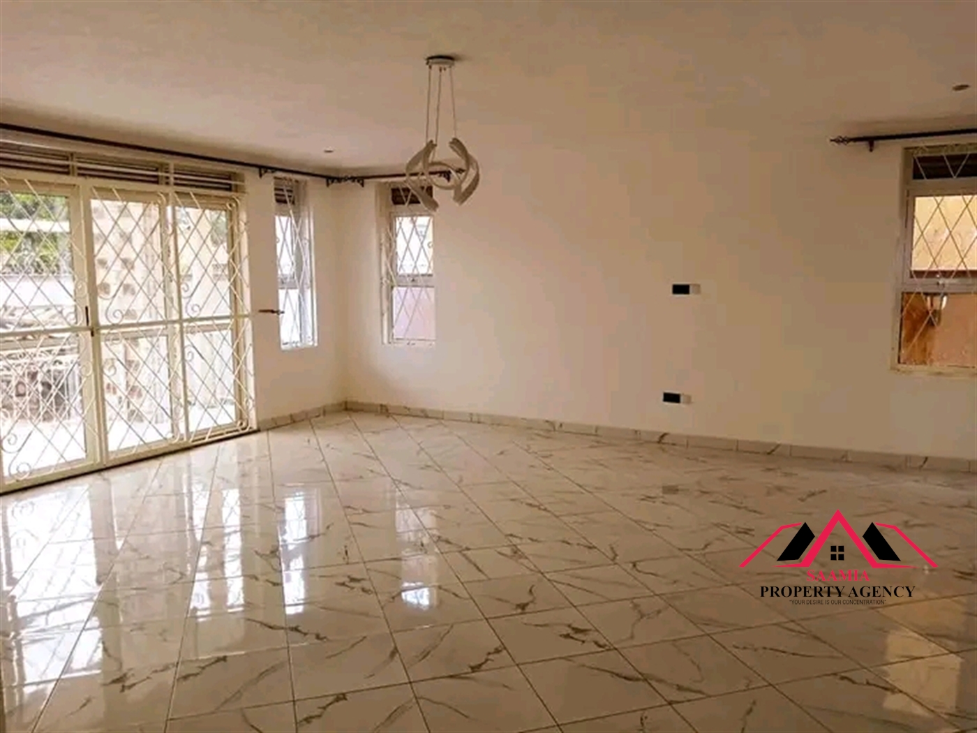 Mansion for rent in Kira Wakiso