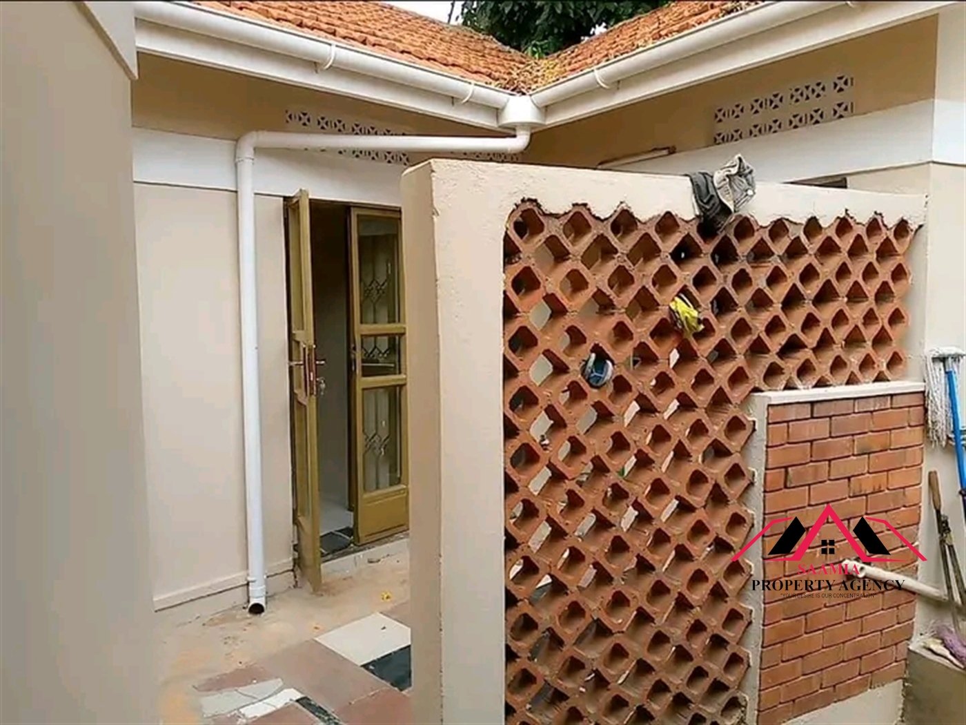 Bungalow for rent in Naalya Kampala