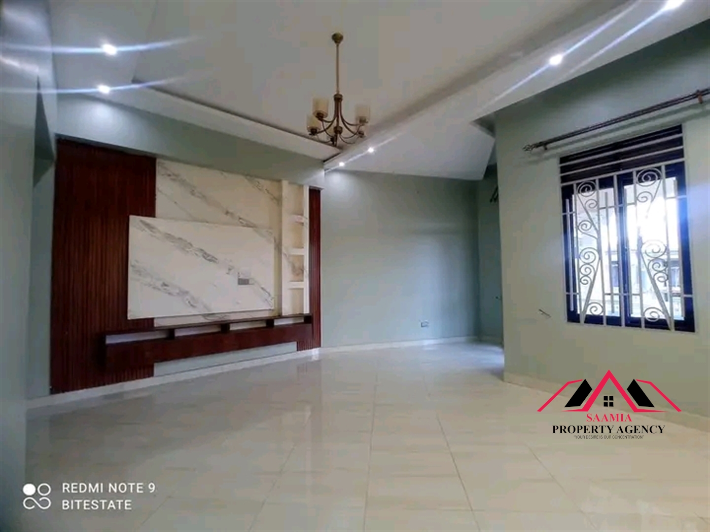 Mansion for sale in Kira Wakiso