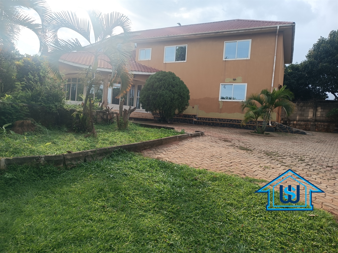 Storeyed house for sale in Kulambilo Kampala