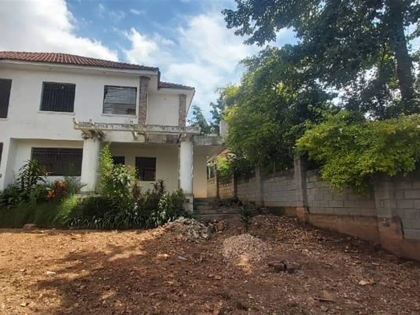 Storeyed house for sale in Kira Wakiso