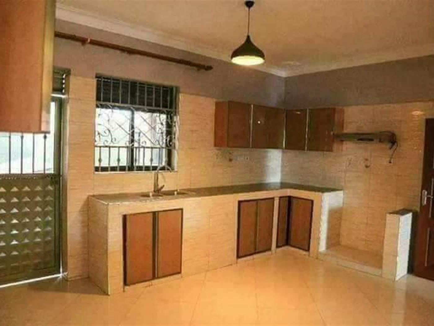 Apartment for rent in Kisaasi Kampala