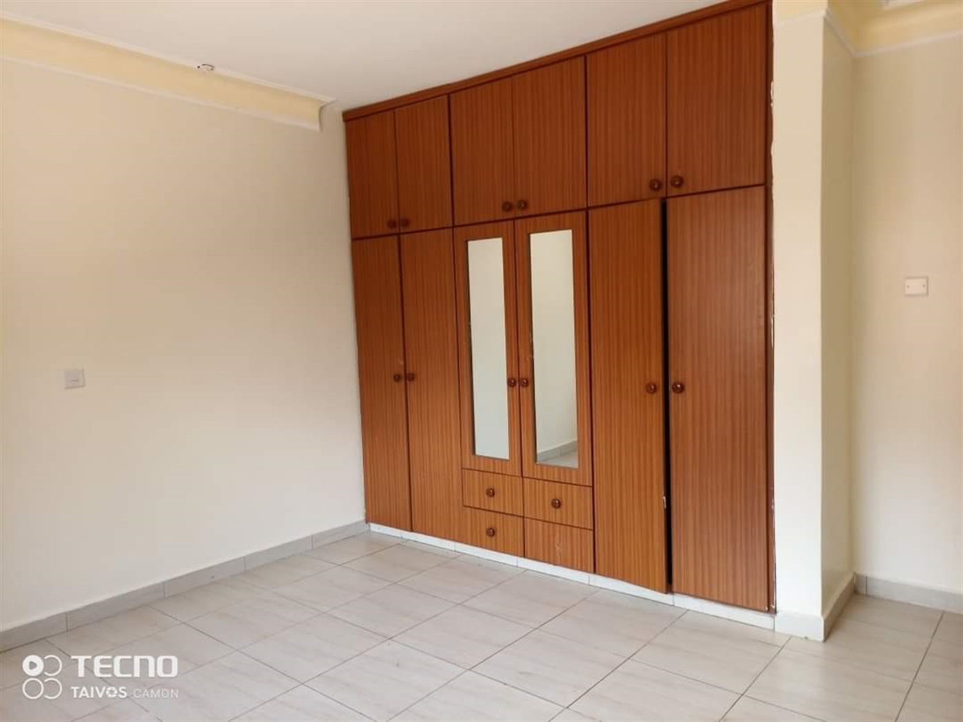 Apartment for rent in Naalya Wakiso