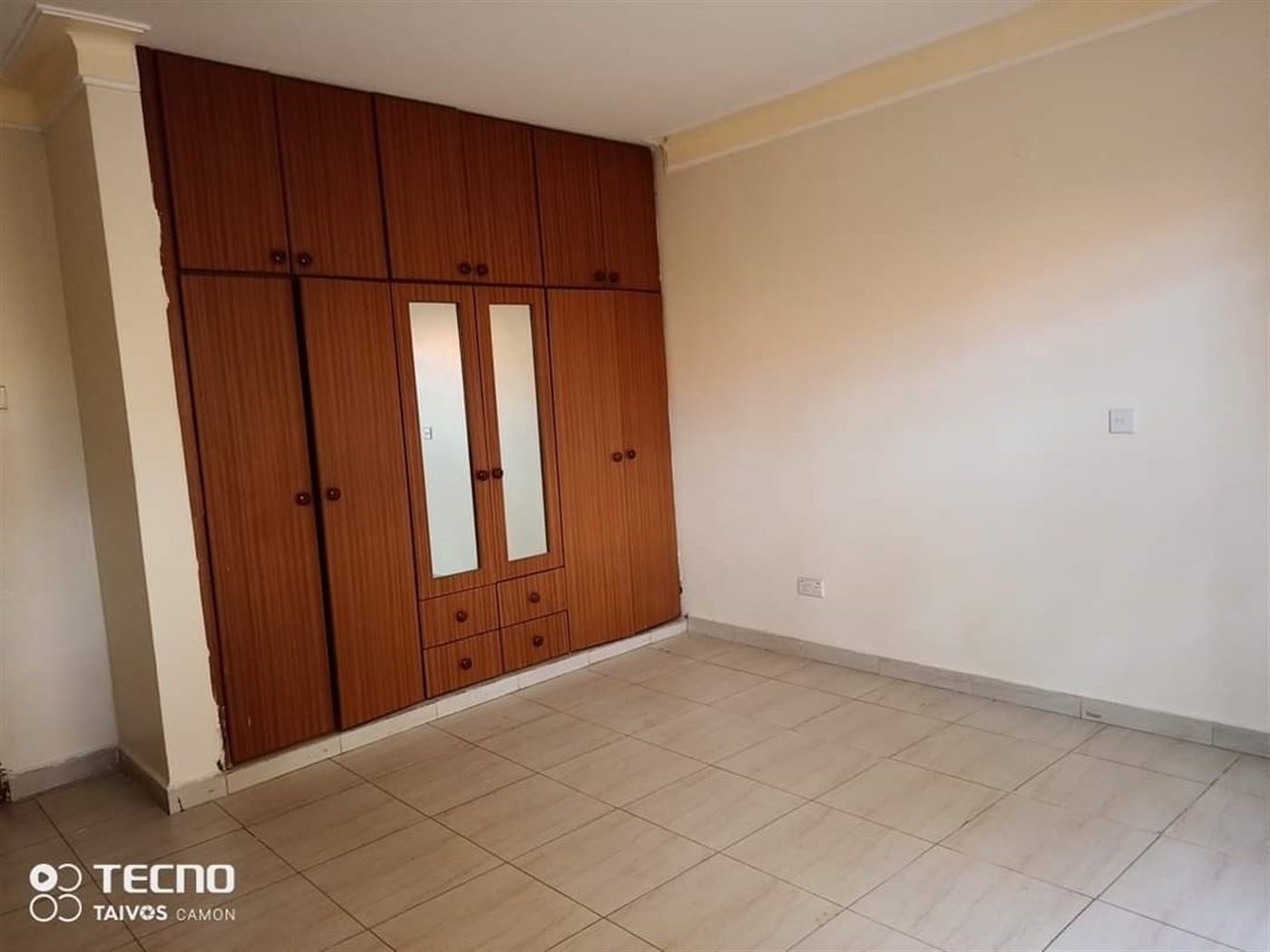 Apartment for rent in Naalya Wakiso