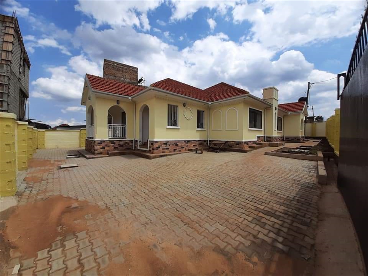 Bungalow for sale in Kira Wakiso