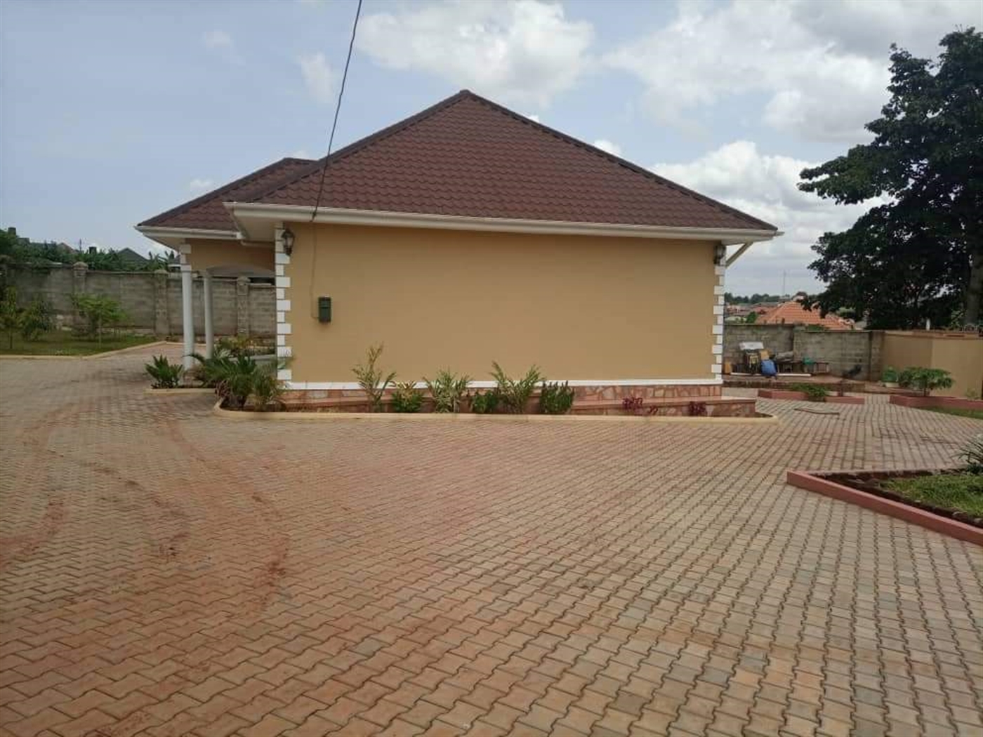 Bungalow for sale in Namugongo Wakiso