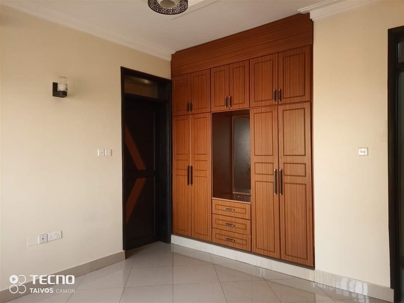 Apartment for rent in Kyaliwajjala Wakiso