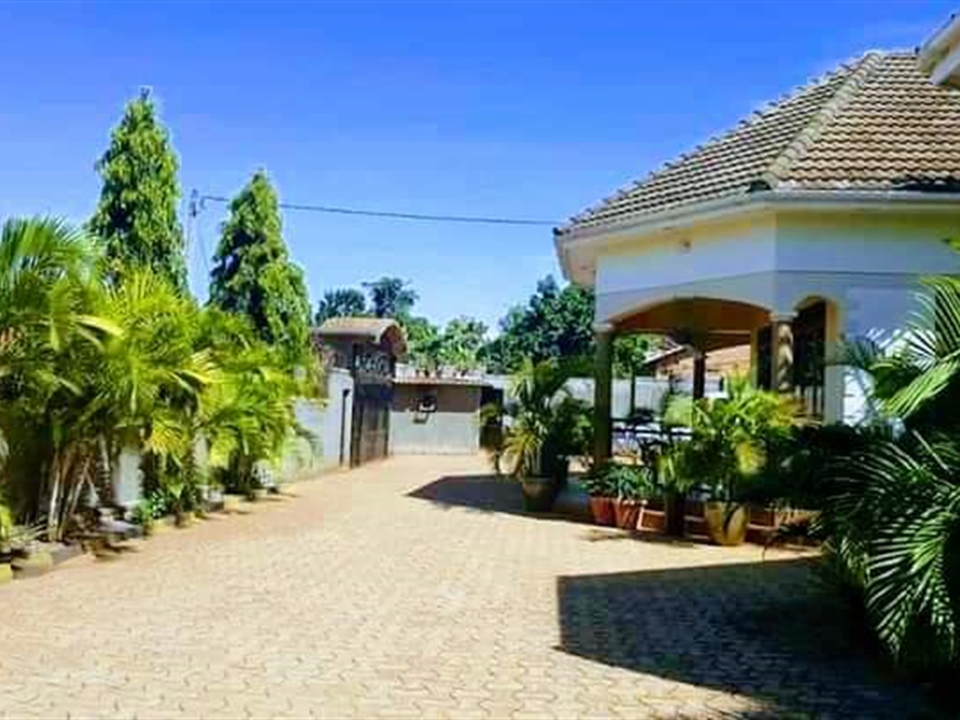 Bungalow for sale in Bweyogerere Wakiso