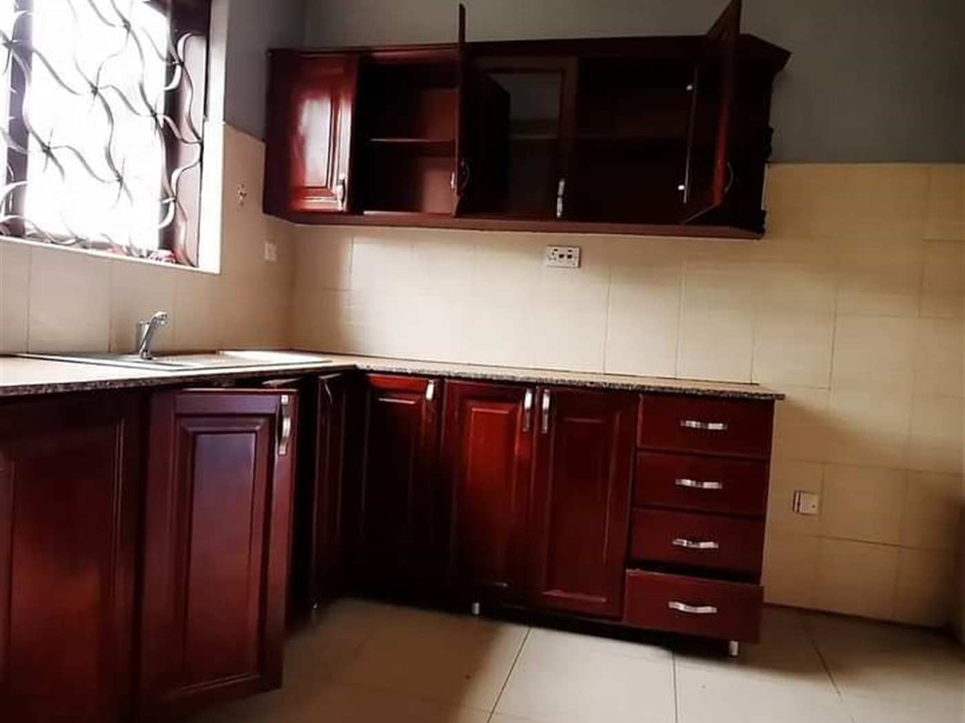 Apartment for rent in Kisaasi Kampala