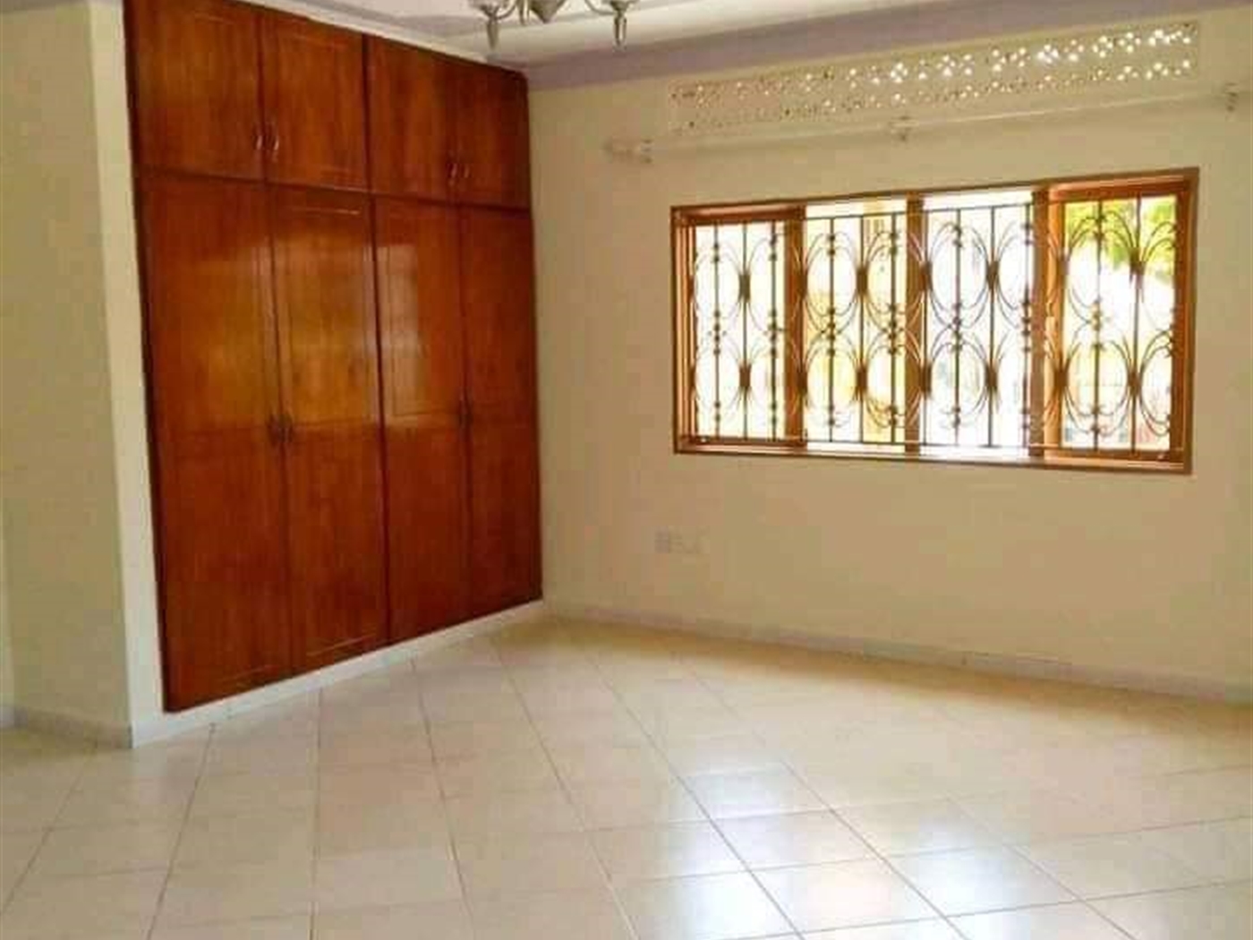 Bungalow for rent in Mpererwe Kampala