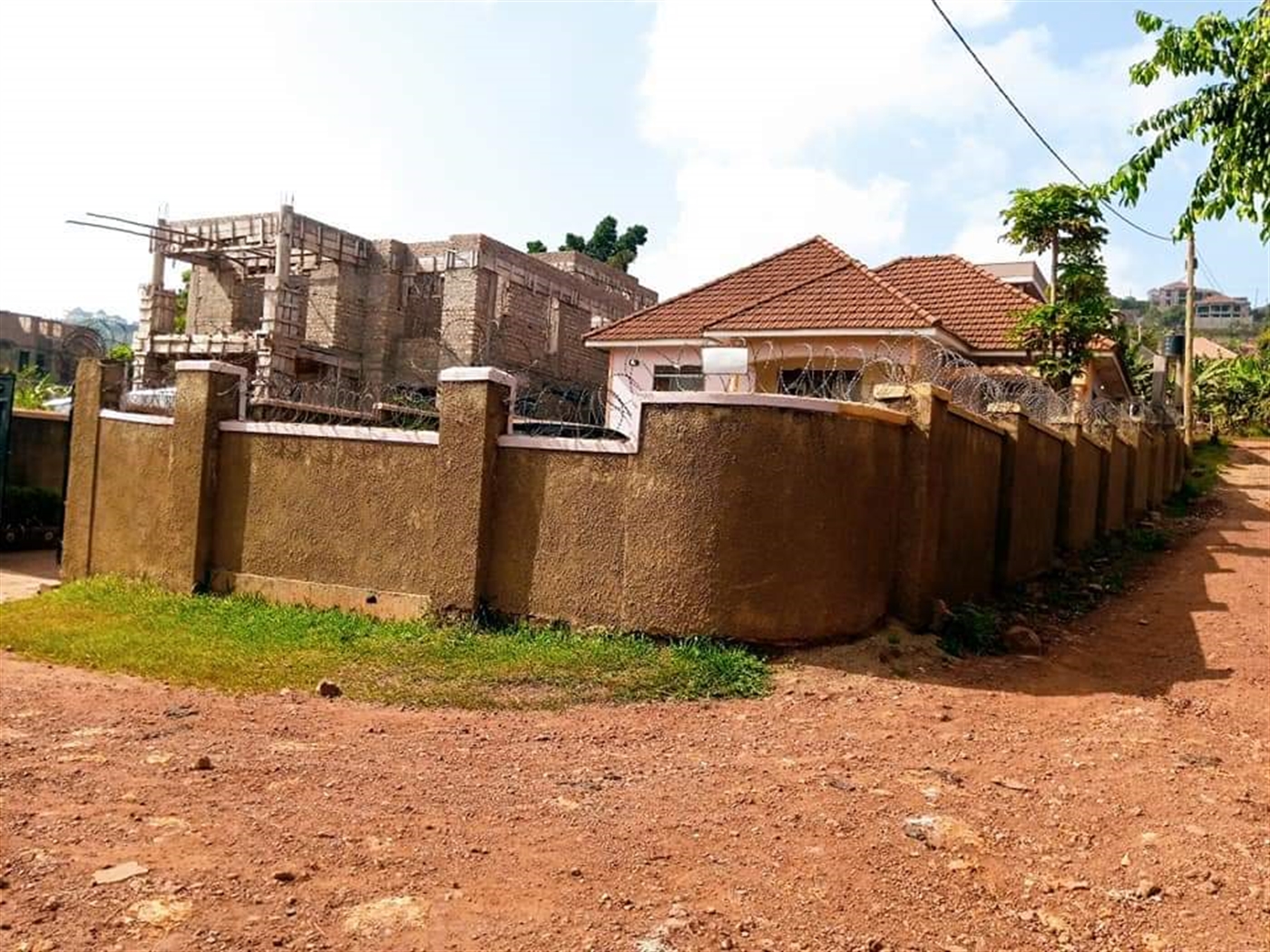 Bungalow for sale in Bwebajja Wakiso