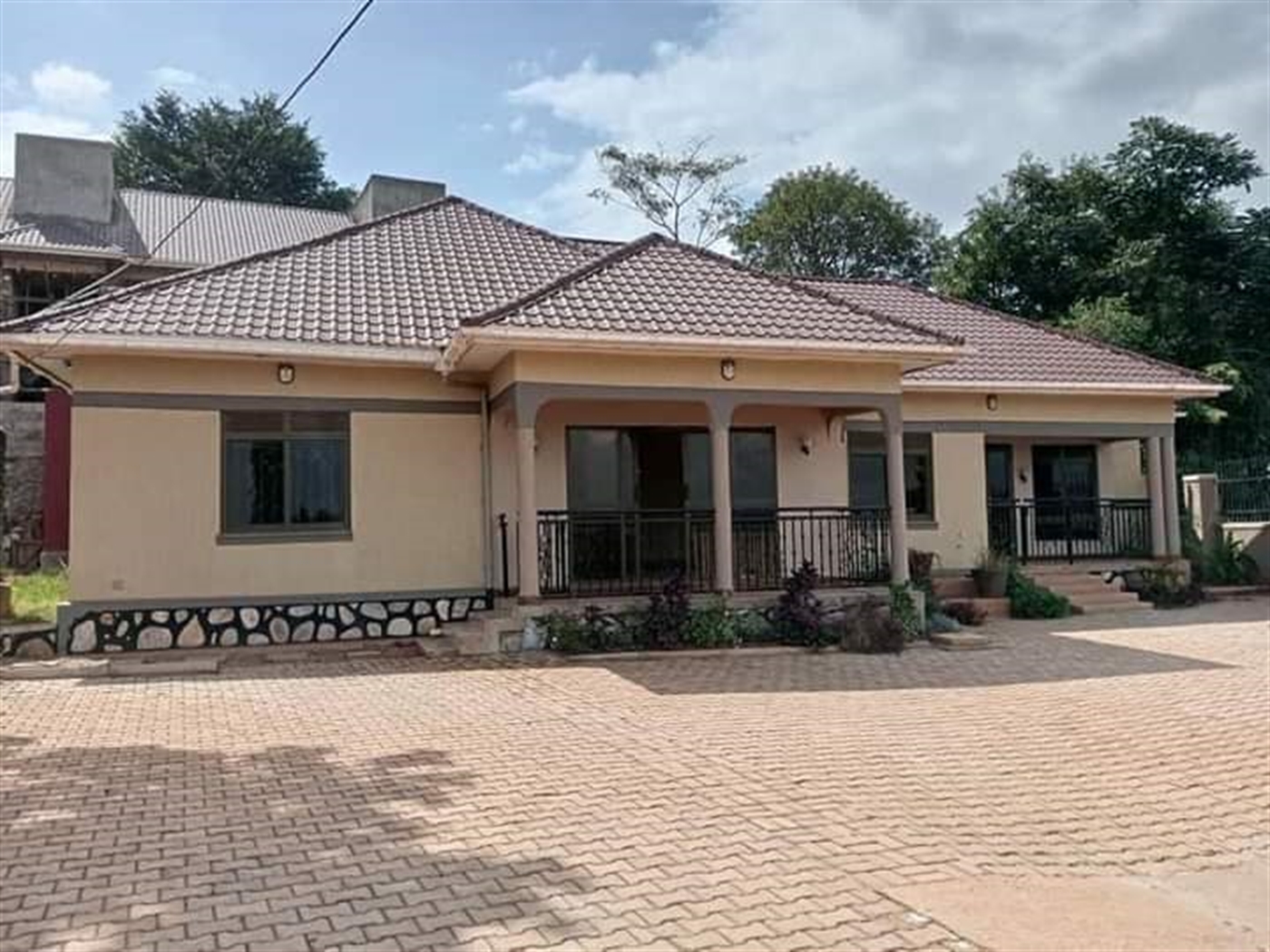 Bungalow for sale in Seguku Wakiso