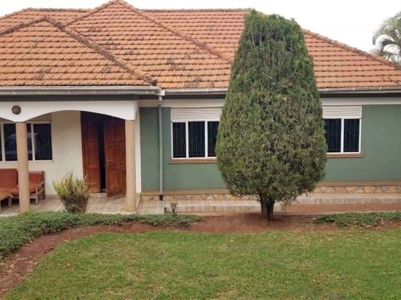 Bungalow for sale in Bwebajja Wakiso