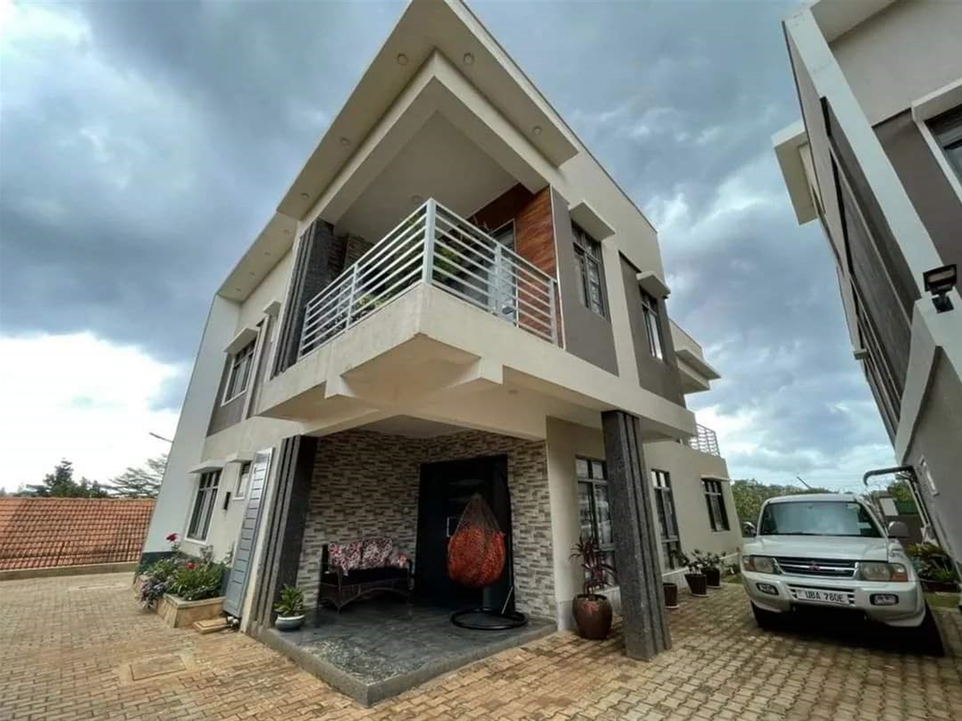 Duplex for sale in Naguru Kampala