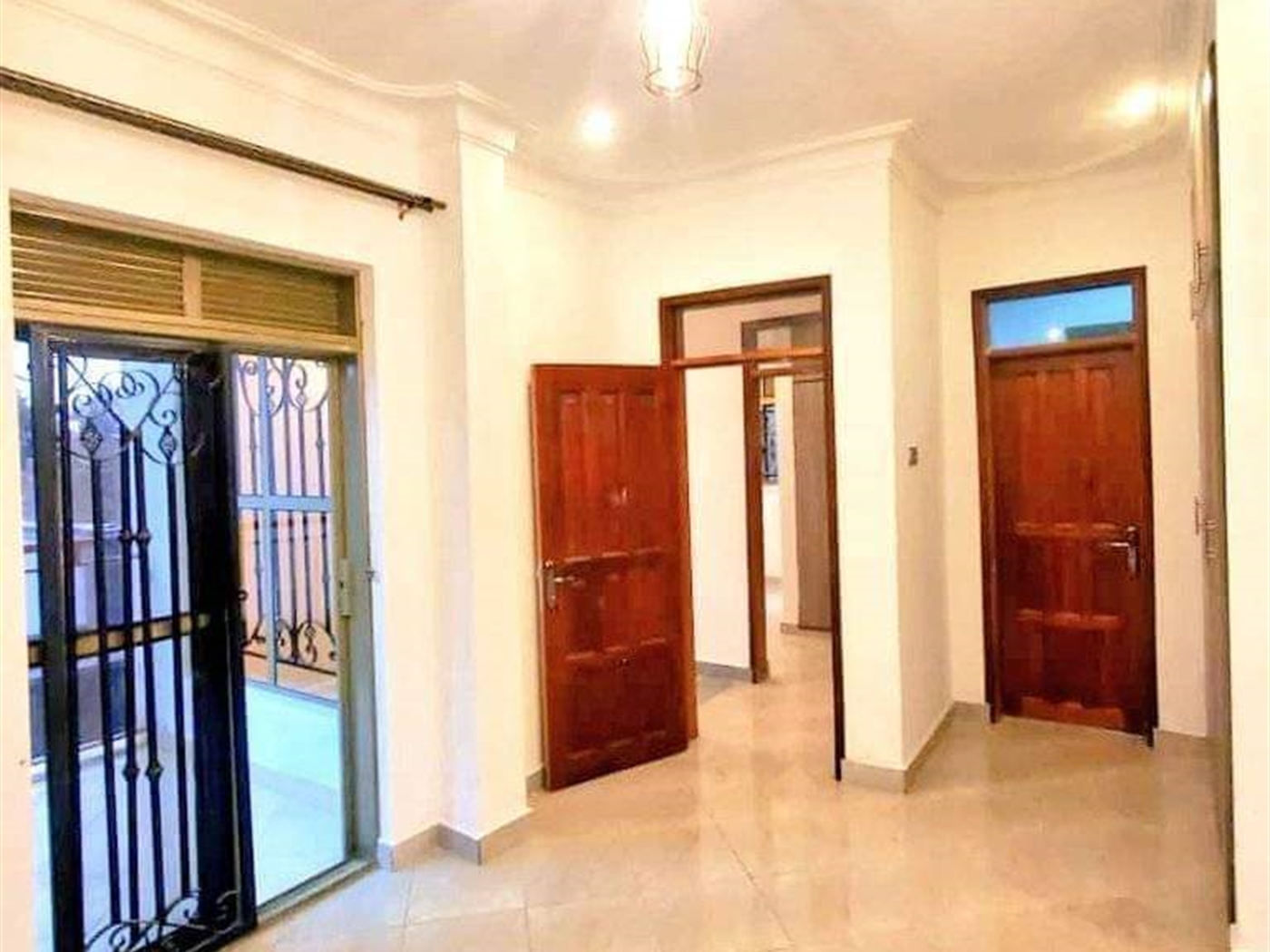 Duplex for rent in Kyanja Kampala