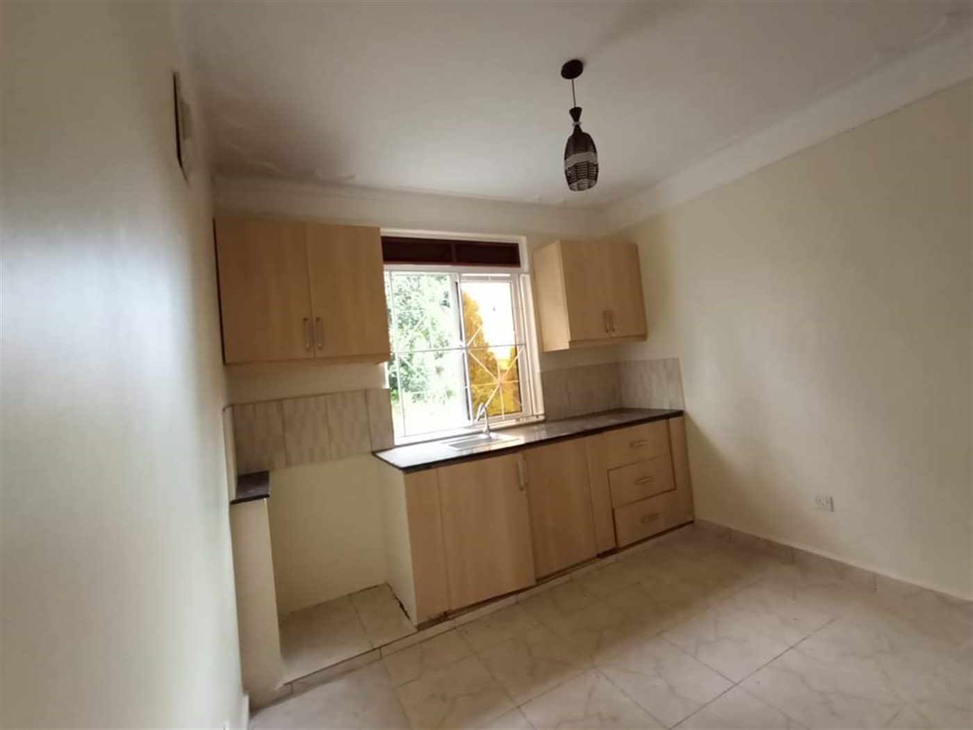 Duplex for rent in Kyanja Kampala