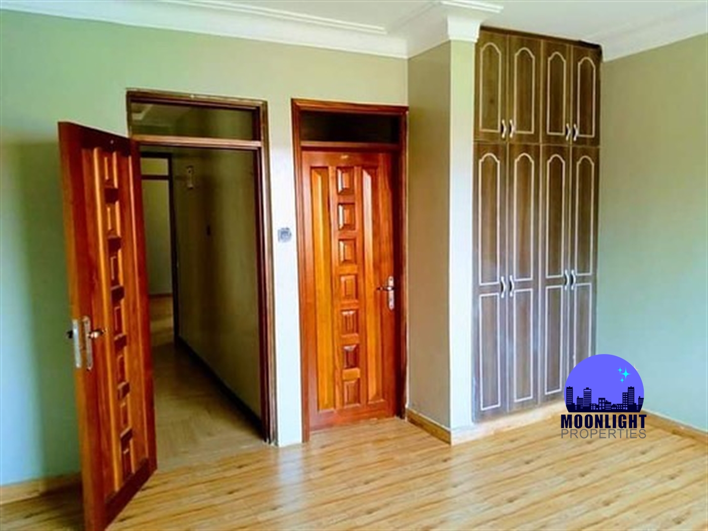 Mansion for sale in Kiwaatule Kampala