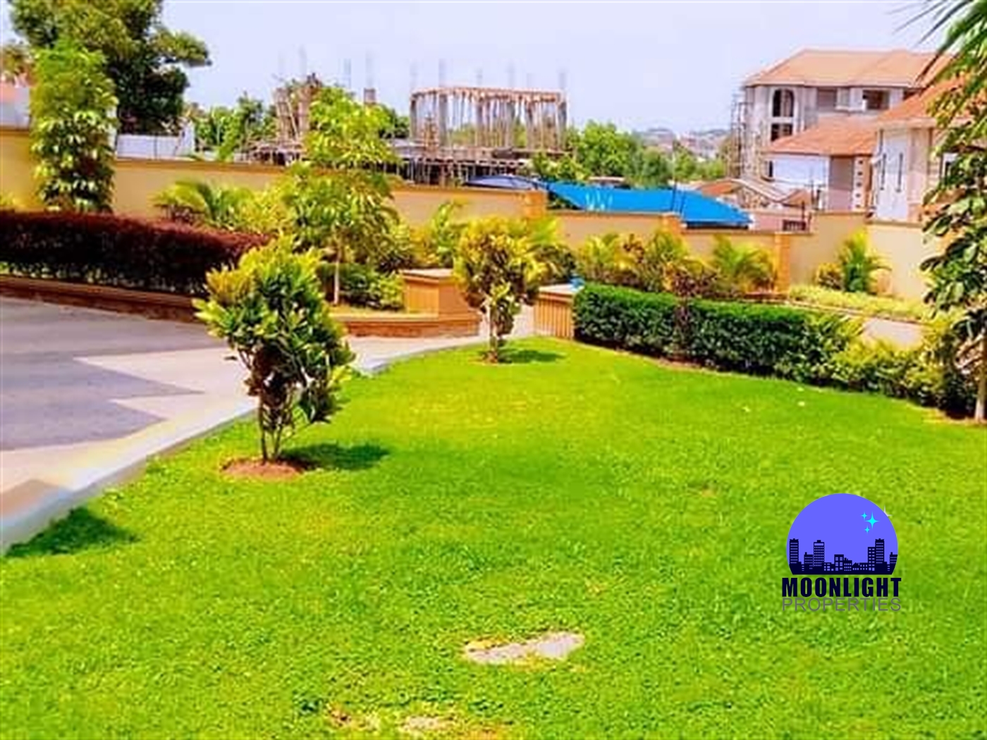 Mansion for sale in Kiwaatule Kampala