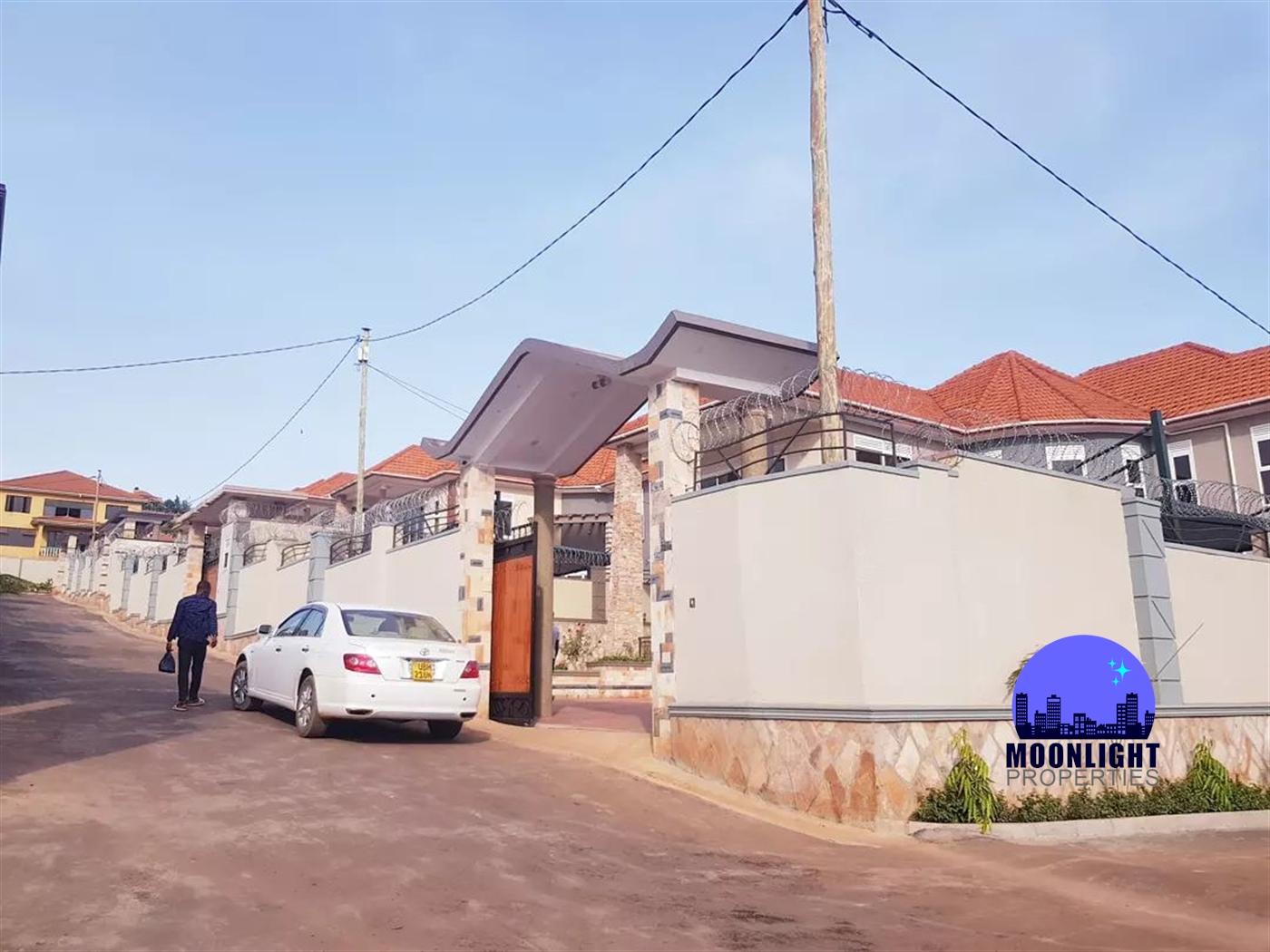 Mansion for sale in Bwebajja Wakiso