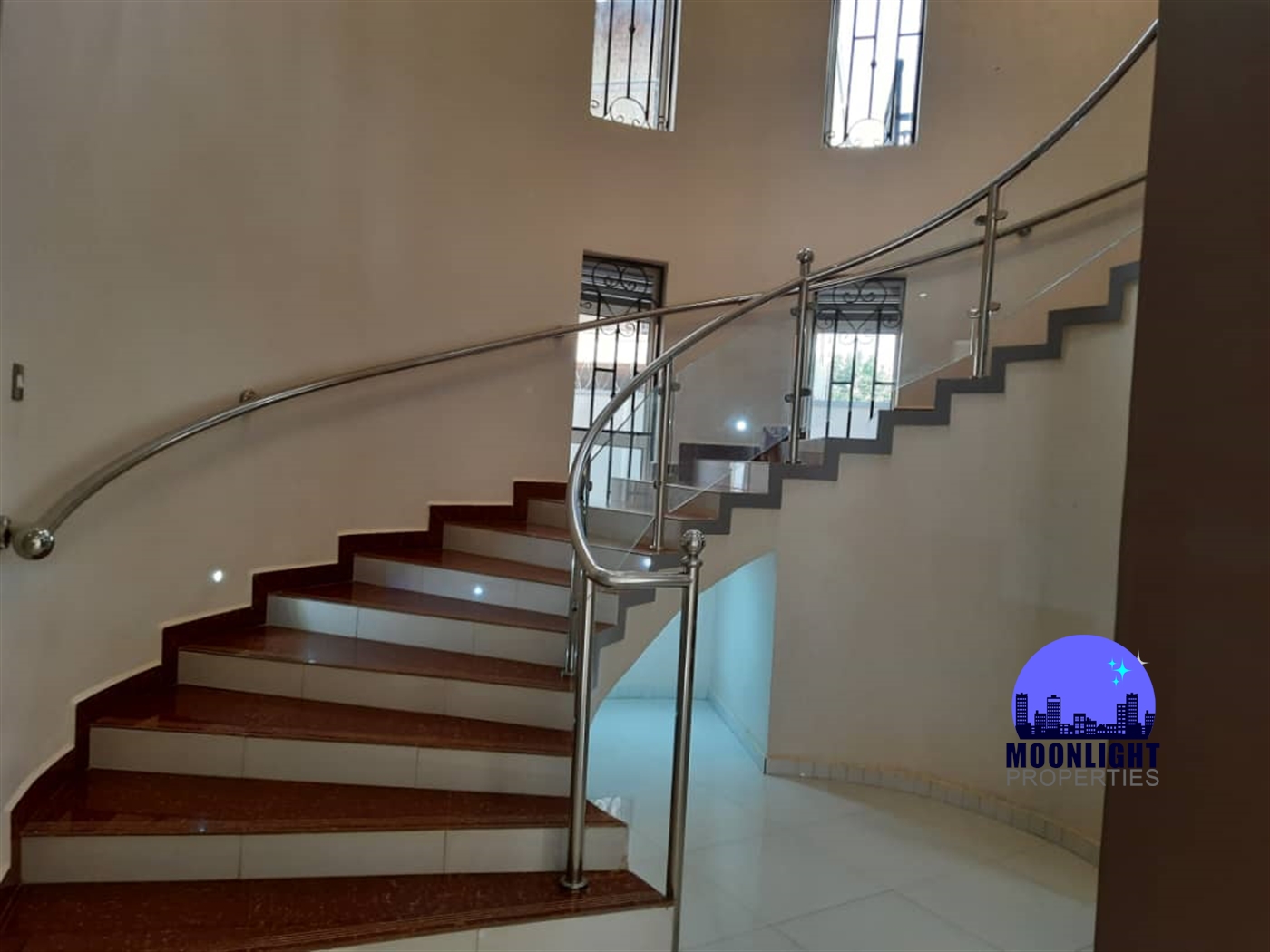 Mansion for sale in Akright Wakiso