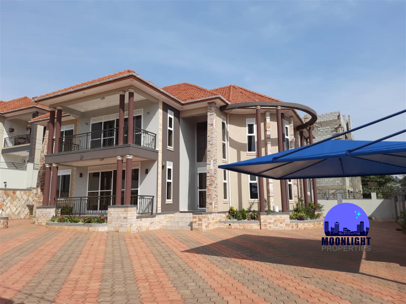 Mansion for sale in Akright Wakiso