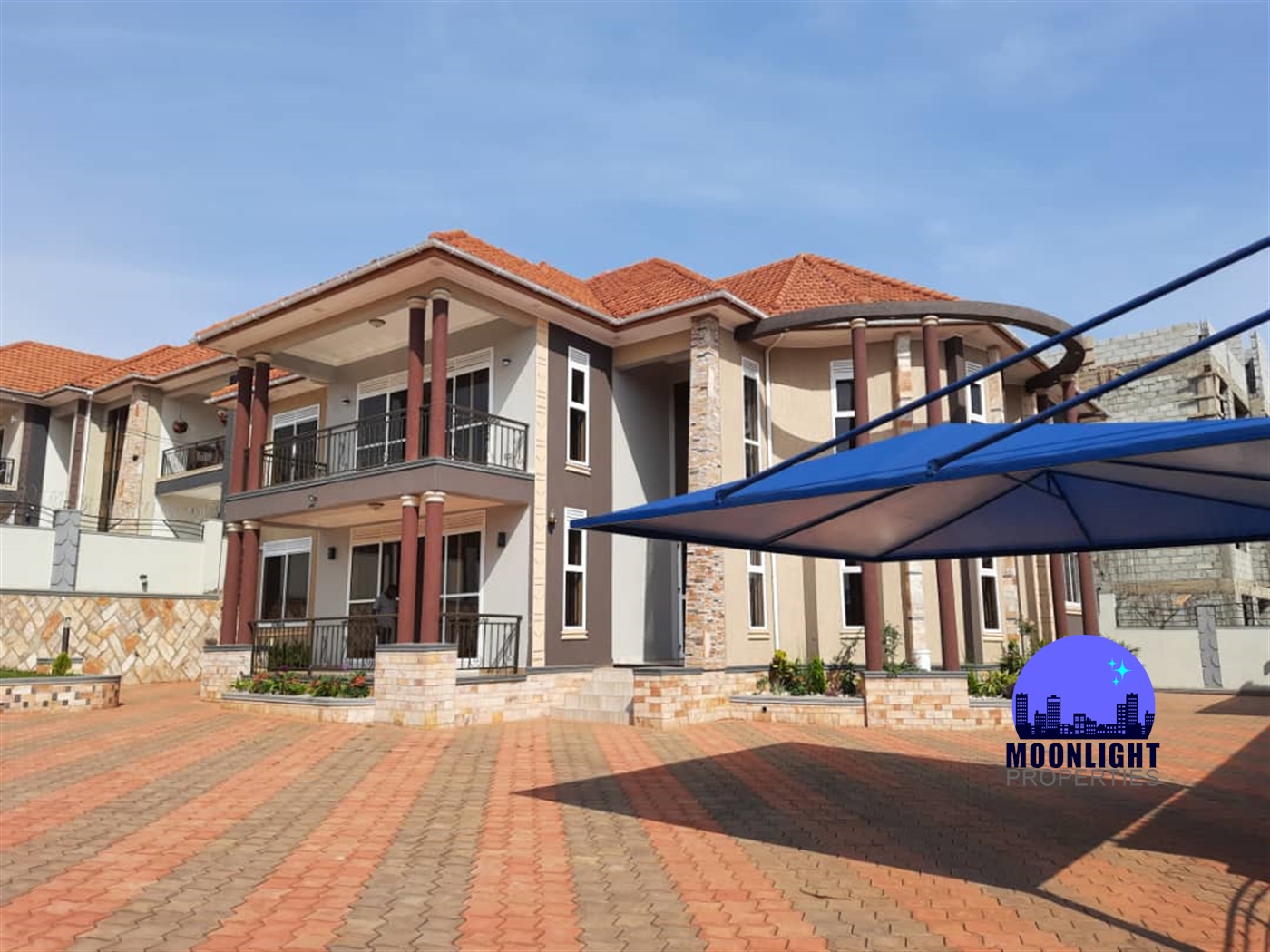 Mansion for sale in Akright Wakiso