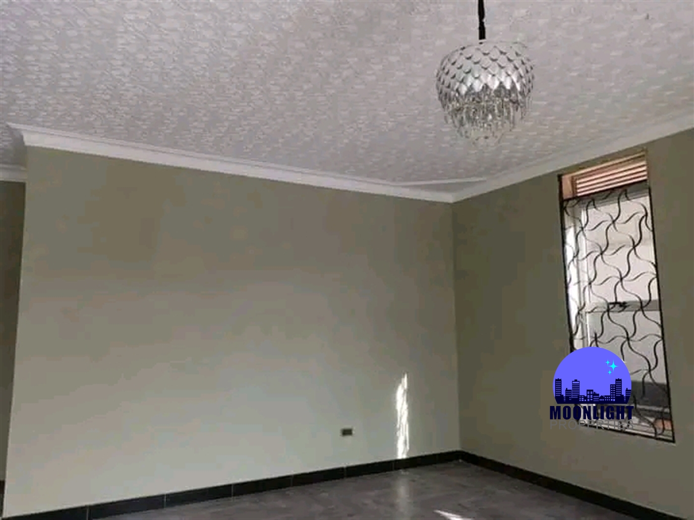 Mansion for sale in Kira Wakiso