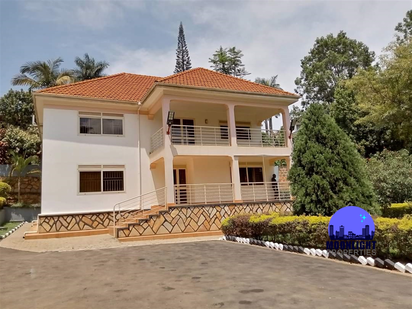 Storeyed house for rent in Naguru Kampala