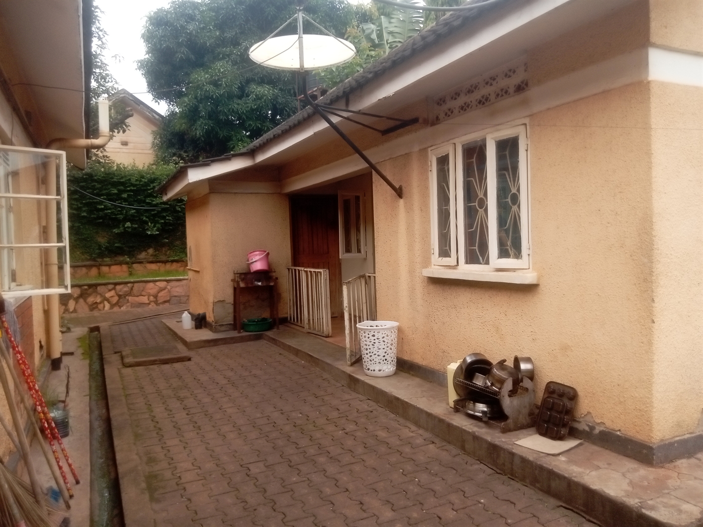 Bungalow for sale in Kiwaatule Kampala