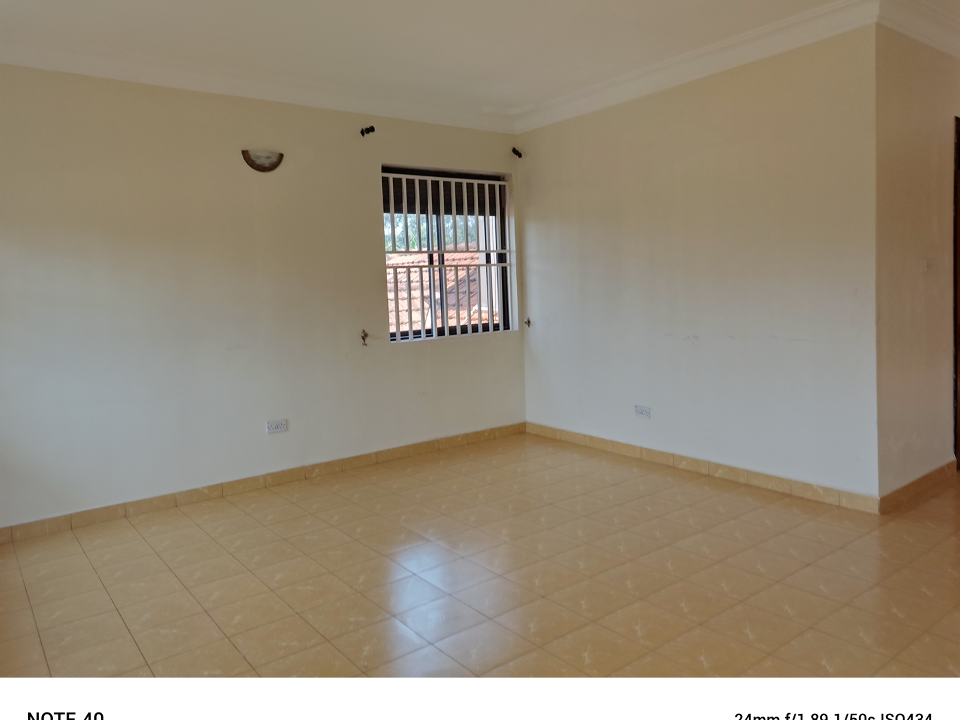 Duplex for rent in Bugoloobi Kampala