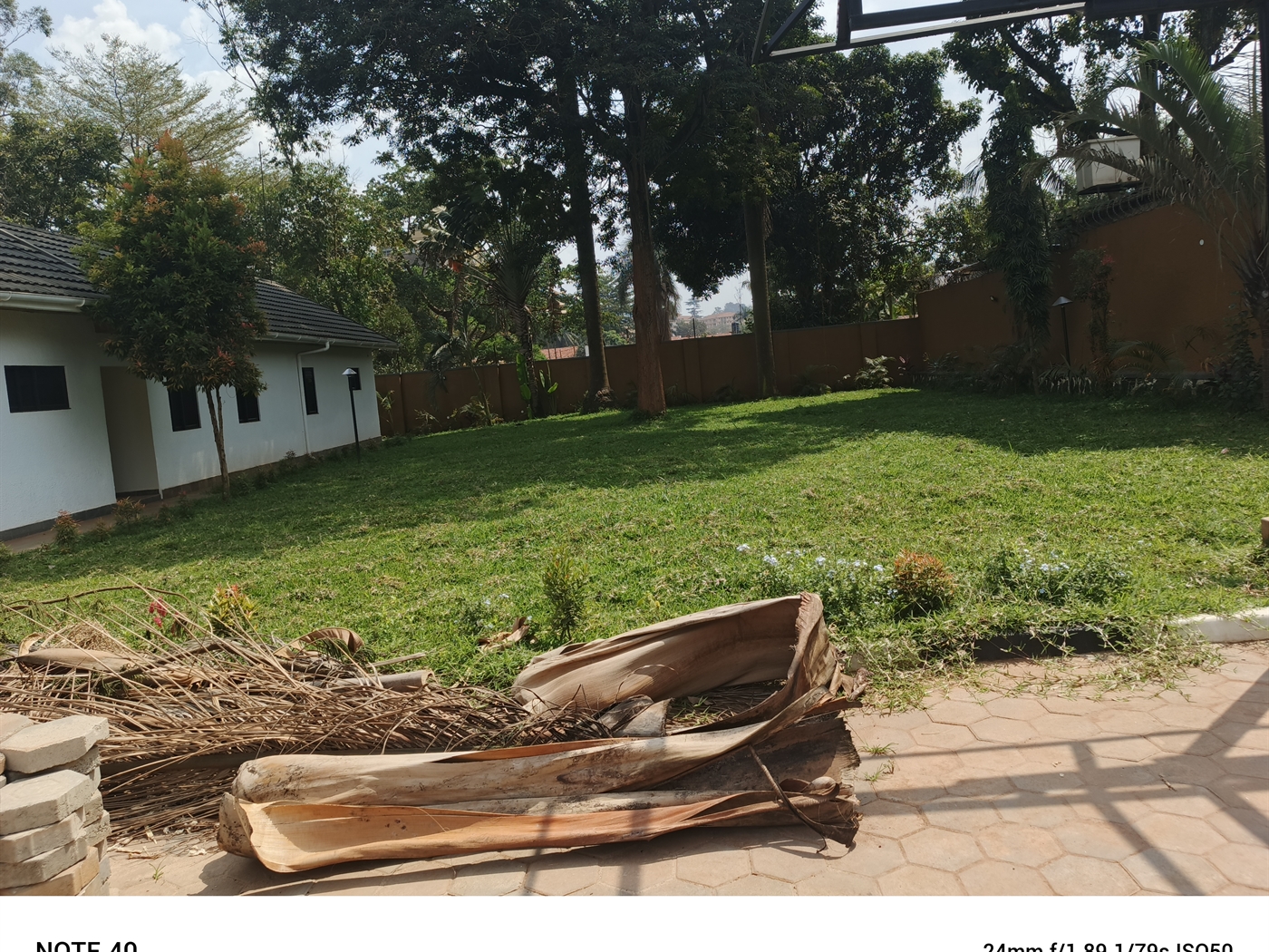 Bungalow for rent in Bugoloobi Kampala