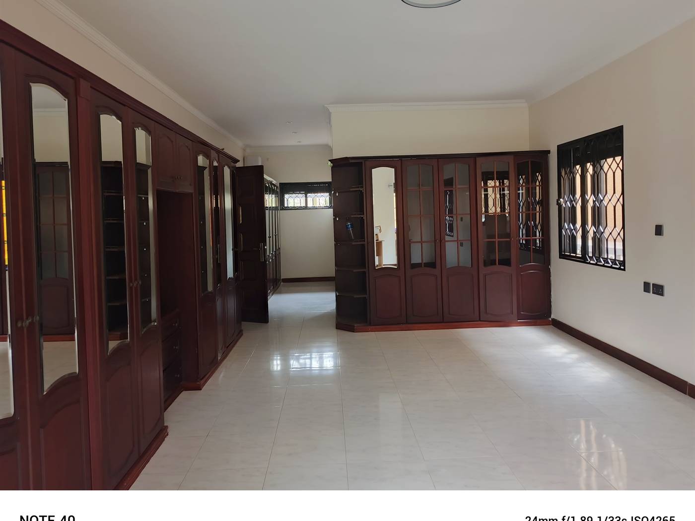 Bungalow for rent in Bugoloobi Kampala