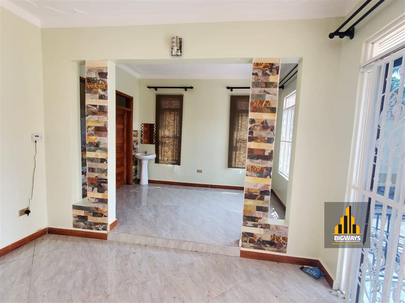 Bungalow for sale in Kitende Wakiso